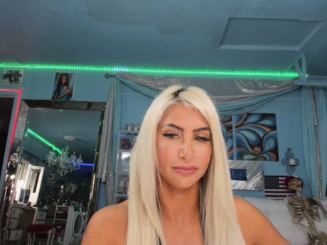 adrianna_fox  24-01-2022
